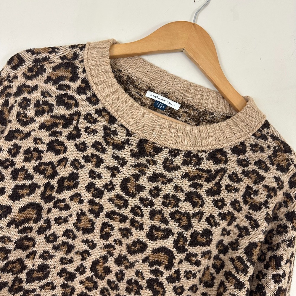 American Eagle Outfitters Sweater Tan Brown Leopard Animal Print Crew Neck Small